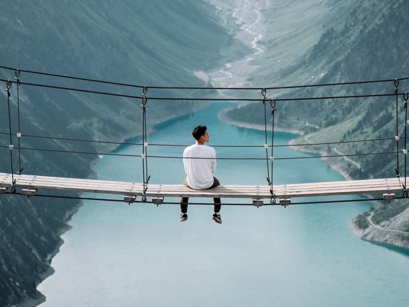 Internal podcasts: Build a bridge to employees during&nbsp;COVID-19